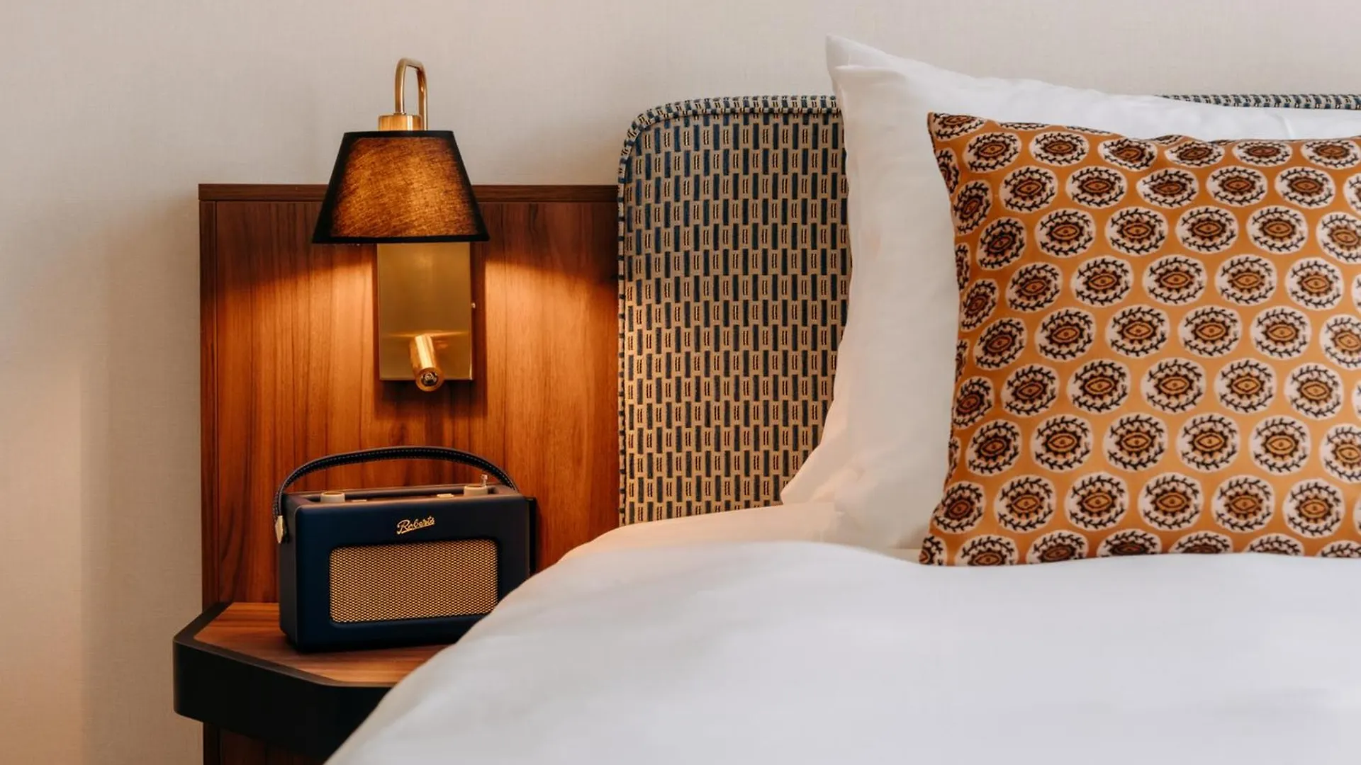 De Plesman Hotel Den Haag 4*,